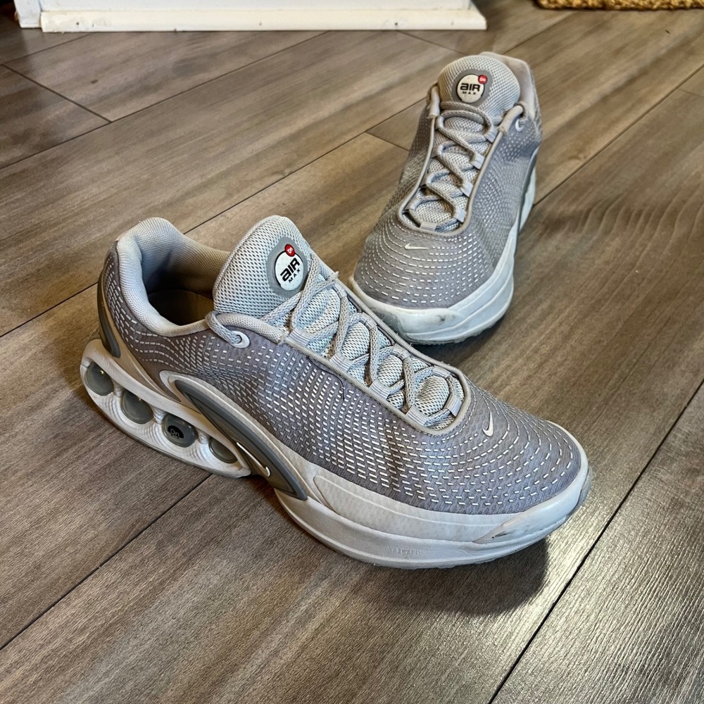 Nike Air Max Dn Grey White Mens Sneakers DV3337-003 Size 9